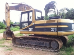 ขาย !! รถแบคโฮ  ยีห้อ CAT 320  !!  สภาพพร้อมใช้งาน