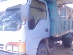 ISUZU NPR 120 HP 4HF1 ปี 39 หกล้อดั๊มพ์ กระบะดั๊มพ์เหล็ก 4 ตันความยาว 3.60 เมตรสภาพดีพร้อมใช้งานได้เ