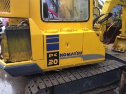 ขายรถขุดเล็ก komatsu pc20 นำเข้าญี่ปุ่น