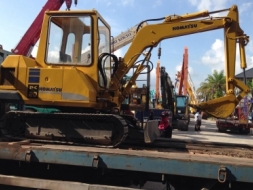 ขายรถขุดเล็ก komatsu pc20 นำเข้าญี่ปุ่น