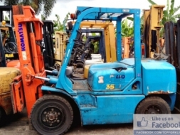 (รหัสสินค้าTHC1507) รถยกยี่ห้อKOMATSU รุ่น FG35NT-7 ขนาด 3.5 TON เกียร์ AUTO ระบบ GAS/LPG ยกสูง 3.0