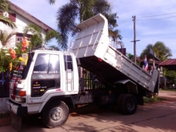 ขายด่วนรถหกล้อดั๊มพ์