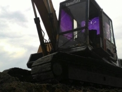 ขาย Komatsu pc120-3 ราคาย่อมเยาครับ