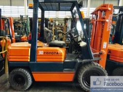 (รหัสสินค้าTHJ1977) รถยกยี่ห้อTOYOTA รุ่น 5FD30 ขนาด 3.0 TON เกียร์ CLUTCH ระบบ Diesel ยกสูง 3.0 m