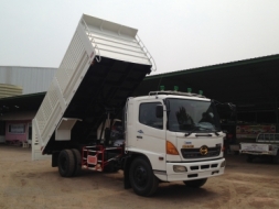 สุดคุุ้มรถห้างปี 50  HINO MEGA เครื่อง JO8C 220 แรงม้าระบบน้ำมัน กระบะดั้มพ์เกษตร ยาว 5.30 เมตร กว้า