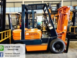 (รหัสสินค้าTHJ1162) รถยกยี่ห้อTOYOTA รุ่น 5FD20 ขนาด 2.0 TON เกียร์ CLUTCH ระบบ Diesel ยกสูง 4.0 m