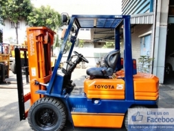 (รหัสสินค้าTHJ1400) รถยกยี่ห้อTOYOTA รุ่น 5FD25 ขนาด 2.5 TON เกียร์ AUTO ระบบ Diesel ยกสูง 4.0 m F/F