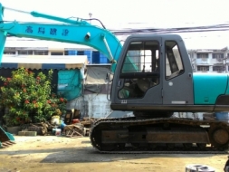 ขายด่วน KOBELCO SK100-3 ซุปเปอร์  หัวเหลี่ยม  เก่าญี่ปุ่น  สภาพดี  พร้อมใช้งาน  โทร ดวงนภา  089-3818