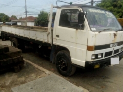 ขาย รถบรรทุก 6 ล้อ ISUZU 120 แรง ยาว 5 เมตร