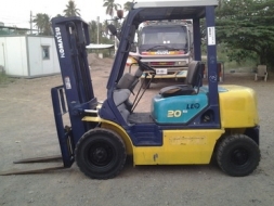 ขายรถฟอร์คลิฟ KOMATSU FG20 รุ่น 12 นำเข้าจากญี่ปุ่น ติดต่อยุด 081-987-0866