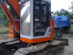 ขายแบคโฮ HITACHI - 70