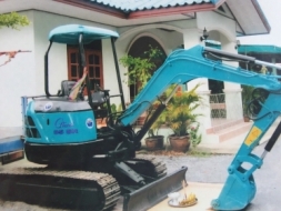 KOBELCO Grand 35 SR