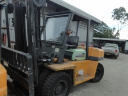 ขาย komatsu fd60 เครื่องยน ดีเซล เกียร์ ออโต้