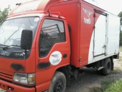 ขาย6ล้อISUZU NKR ปี48ไฟทับทิม เครื่อง130โทโบ ตู้แห้งยาว4.30เมตร