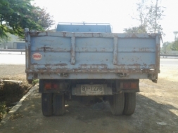 ขายรถหกล้อดั้มสนใจติดต่อ 0817644684