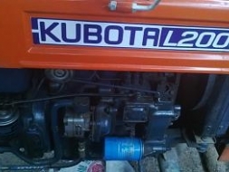 Kubota L2000