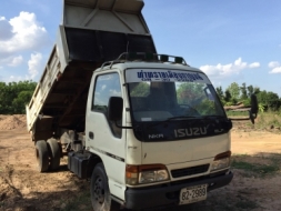 ISUZU NKR  ประกอบ ดั้ม 5 คิว ยาว 3.6 เมตร เครื่อง 120 4HF1แรง  พวงมาลัยเพาเวอร์  เล่มทะเบียน