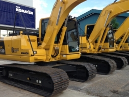 รถขุดKomatsu มาตราฐานสูง บริการเร็ว อะไหล่ถูก รับประกันนาน  เครื่องจักรใหม่และมือสอง ติดต่อ สุรวุฒิ