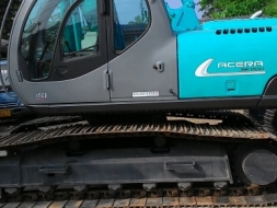 ขายด่วน รถขุด KOBELCO SK200-3 ซุปเปอร์   แทรค 80     ชั่วโมงการทำงานน้อยมากๆๆ   สภาพสวย    โทร 089-3