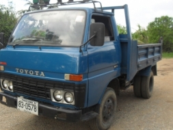 ขายครับ TOYOTA BU 20 ไอ้หนุ่มทางหลวง ดั๊ม ครับ