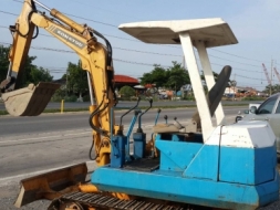 ขายรถแบคโฮ KOMATSU PC20-5