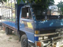 ขายรถ isuzu NPR115 รถห้างแท้ยาว 5 เมตร