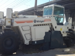 ขายรถกัดไสผิวถนน แบบล้อยาง Wirtgen WR 25000 พร้อมเอกสาร