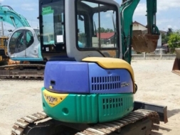 แบคโฮเล็ก KOMATSU PC30MR-1 เก่าญี่ปุ่นแท้