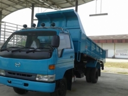 รถดั้มพ์ 6 ล้อ HINO 136 HP ดั้มพ์ใหม่ทั้งชุด กระบอกสามมิตร 6 ตัน