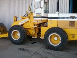 ขายรถตักล้อยาง KOMATSU 520 (แขนยาว สภาพดี)