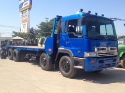 ขายค่ะ 12 ล้อ HINO PROFIA เครื่อง P11C 320 แรงม้าระบบน้ำมัน หางบรรทุกแมคโค ยาว 7.30 เมตร รถใหม่ทั้งค