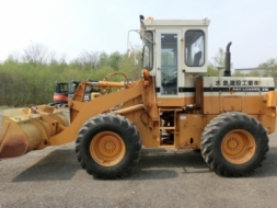 ขาย รถตัก KOMATSU 510 กรองเดี่ยว ซีเรียลสูง 16,914  นำเข้าจากญี่ปุ่น 090-986-2521 อ๊อบ