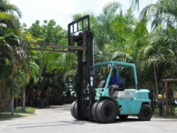 ขายรถFORKLIFT MITSUBISHI FD40 งาสไลด์ 4ตัน สวยเดิมจากญี่ปุ่น ยังไม่เคยใช้ในไทย 380,000เท่านั้น!!