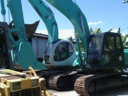 ขายด่วน KOBELCO SK200-3  มาร์คไฟว์  ซุปเปอร์     แทรค 80  เก่า ญี่ปุน  สภาพสวยมากๆๆ   เครื่องดี   สน