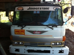 หัวสิบล้อ hino สภาพสวยไม่ผุ ภายในครบ พร้อมใช้  เจ้าของขายเอง