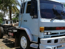 ขายด่วนISUZU 6ล้อROCKY195ช่วงสั้นหัวคัชซีราคาเบาๆโทร0843923995