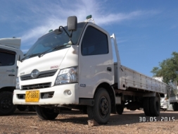 ขาย6ล้อ HINO ซี่รี่ย์300 รุ่น XZU 720R/150แรงม้า/ปี56 กระบะคาร์โก้ ยาว 5 เมตร  พร้อมใช้งาน