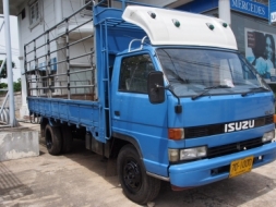 ขาย รถหกล้อ ISUZU NPR59P ยาว 5 เมตร 115 แรงม้า กระบะพร้อมคอก