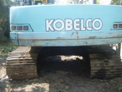 ต้องการขาย แบ็คโฮ รุ่น Kobelco sk200 รุ่น 3 ค่ะ เอกสารเล่มทะเบียนพร้อมโอนนะค่ะ