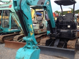 ขายด่วน !! รถแม็คโค KOBELCO AX30U-1 รถนอก สภาพสวย เอกสารครบ พร้อมใช้งาน (เจ้าของขายเอง)