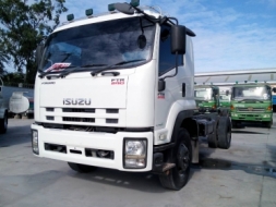 ขายรถ 6 ล้อลากคัทซี รุ่น ISUZU เครื่องยนต์ 240 แรงม้า