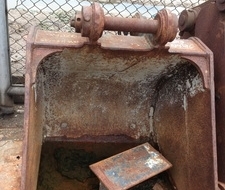 ถอดจากนอกแท้ครับ บุ้งกี๋ สำหรับแบคโฮ รถขุด PC 120 แกนสลัก 70 มิลลิเมตร