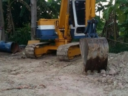 ขายแบคโฮ komatsu pc60-2