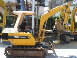 ต้องการขายรถขุดยี่ห้อ KOMATSU-PC20-2 รถนอกนำเข้าจากญี่ปุ่น