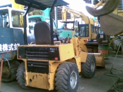 ต้องการขายรถตักล้อยางยี่ห้อ KOMATSU-WA30-1 รถนอกนำเข้าจากญี่ปุ่น