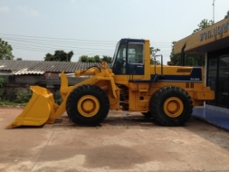 รถตักล้อยาง KOMATSU WA 380-1 รถนอกนำเข้า