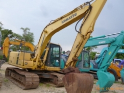 ขายรถขุด  KOMATSU PC130-6  มีหลายคัน