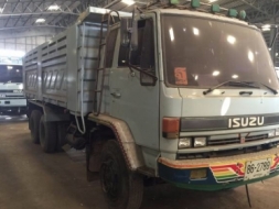 ขาย ISUZU ROCKY 195 สองเพลาดั๊ม กระบะเหล็กสามมิตร รถปี 38