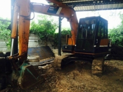 ขาย KOBELCO SK 03 สภาพสวยพร้อมใช้ ราคาต่อรองได้ ติดต่อได้ที่คุณ อ๊อฟ พิจิตร 086-737-9991