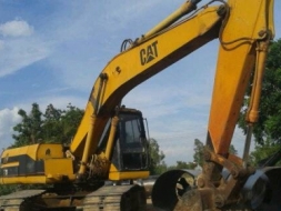 CAT 320 V1